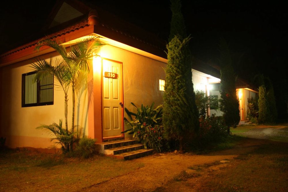 Pingdoi Resort 26/28