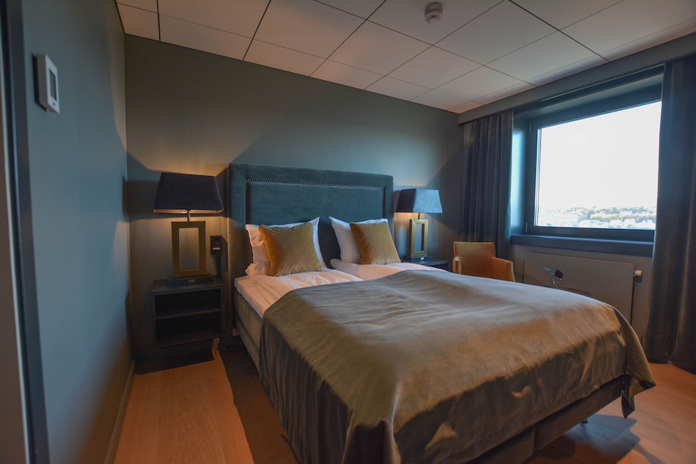 Quality Hotel Grand Royal 5/39
