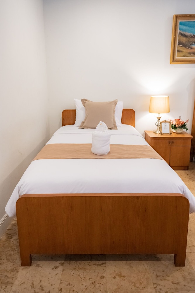 SUITE, GARDEN VIEW