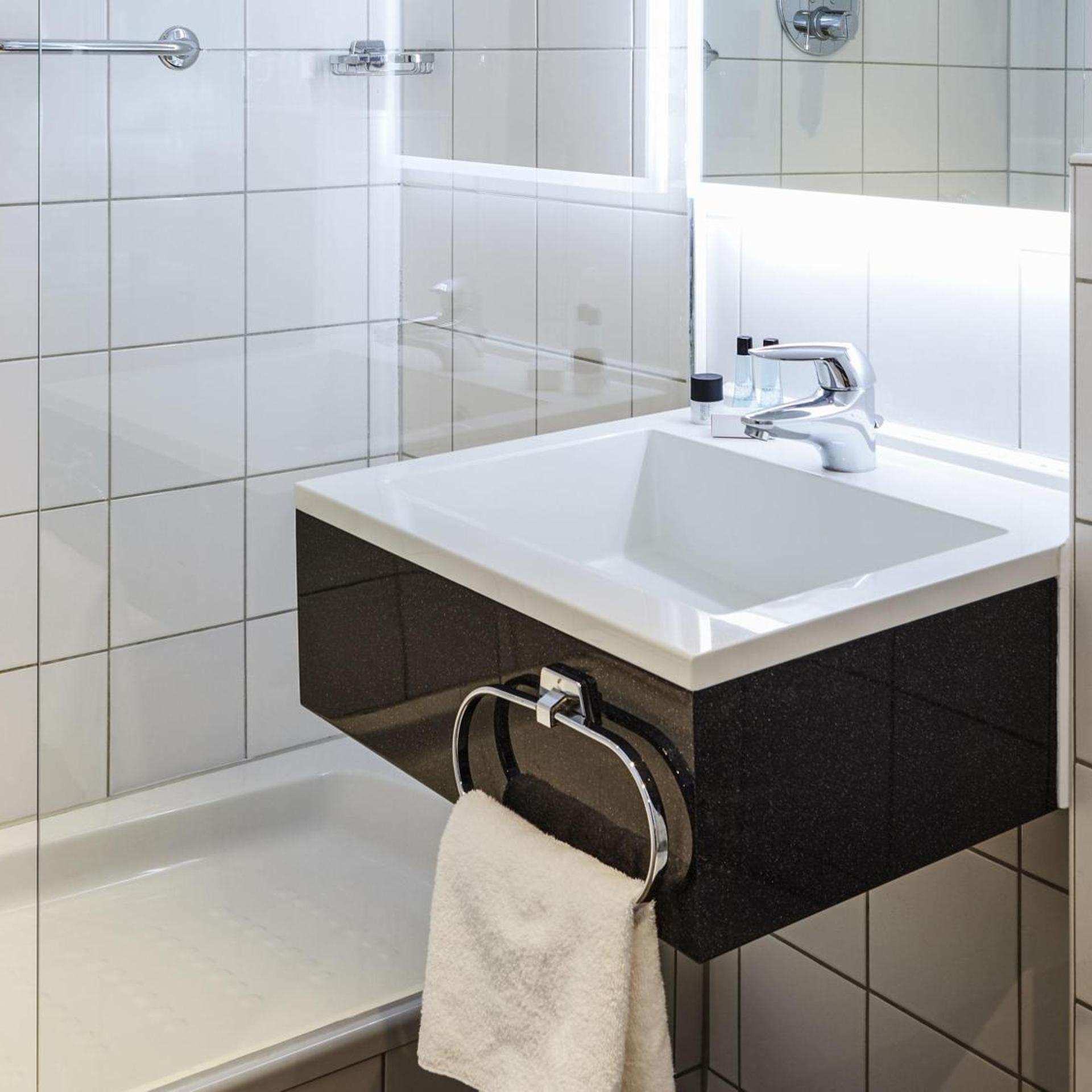 Classic, Single, Mercure Birmingham West Hotel 4/6
