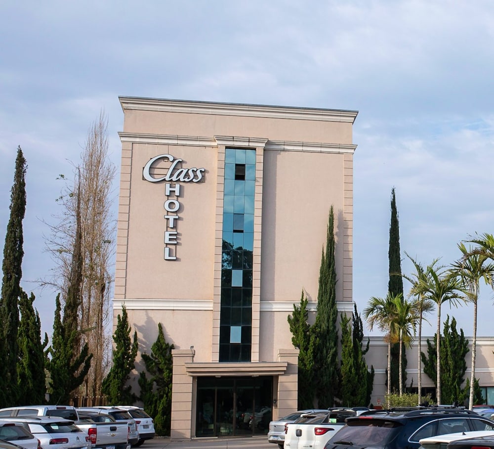 Class Hotel Pouso Alegre 1/50
