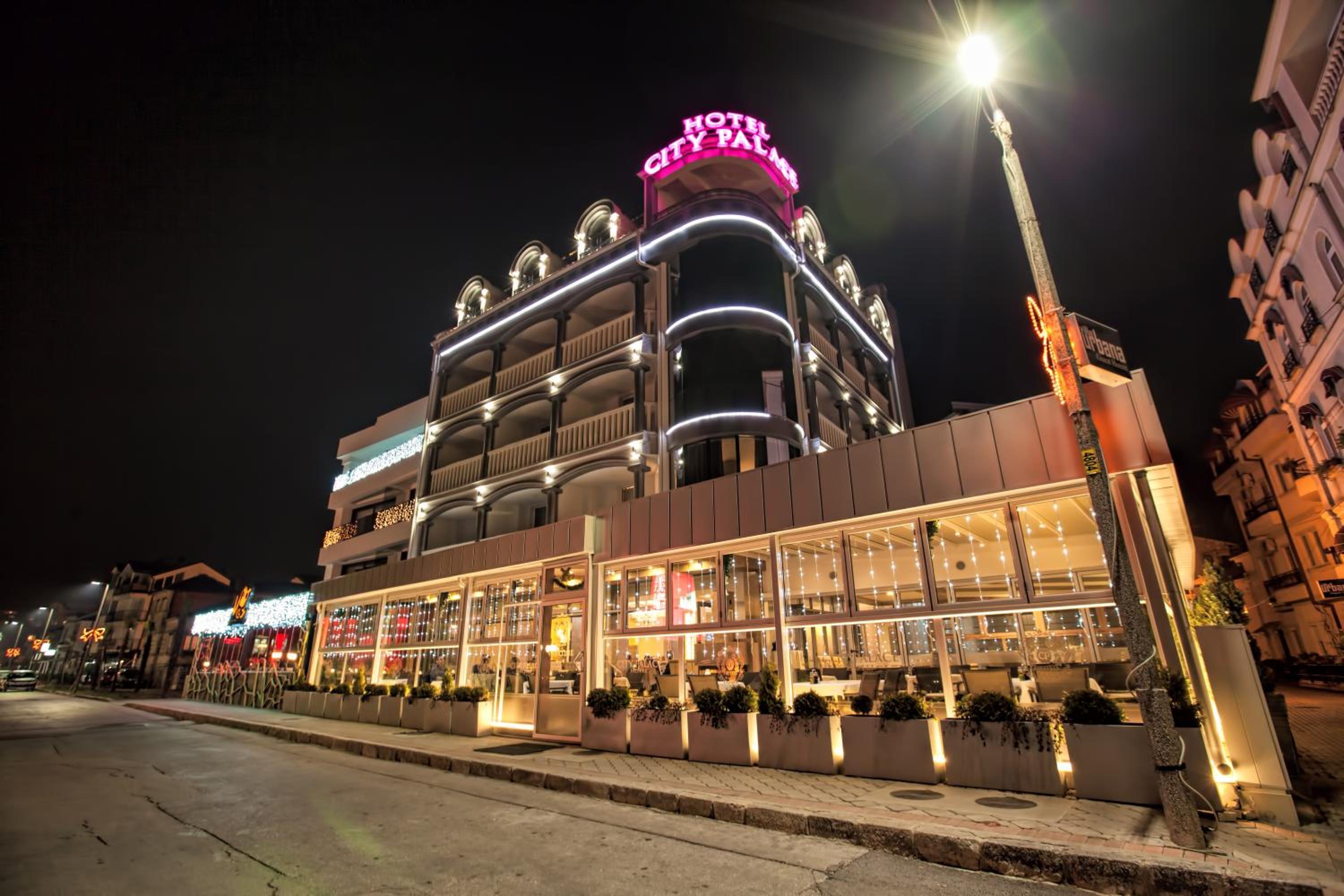 City Palace Hotel 3/50