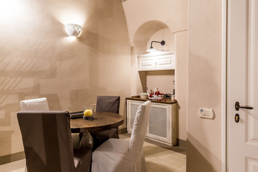 Borgo San Gaetano 35/50