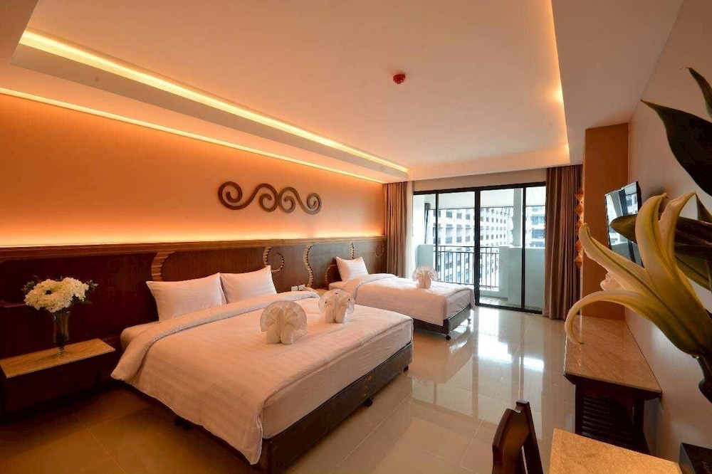 Deluxe Family Room