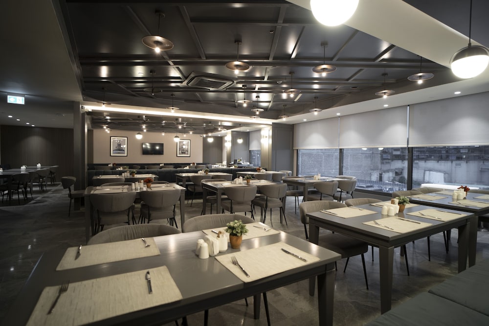 Arts Hotel Taksim 49/67