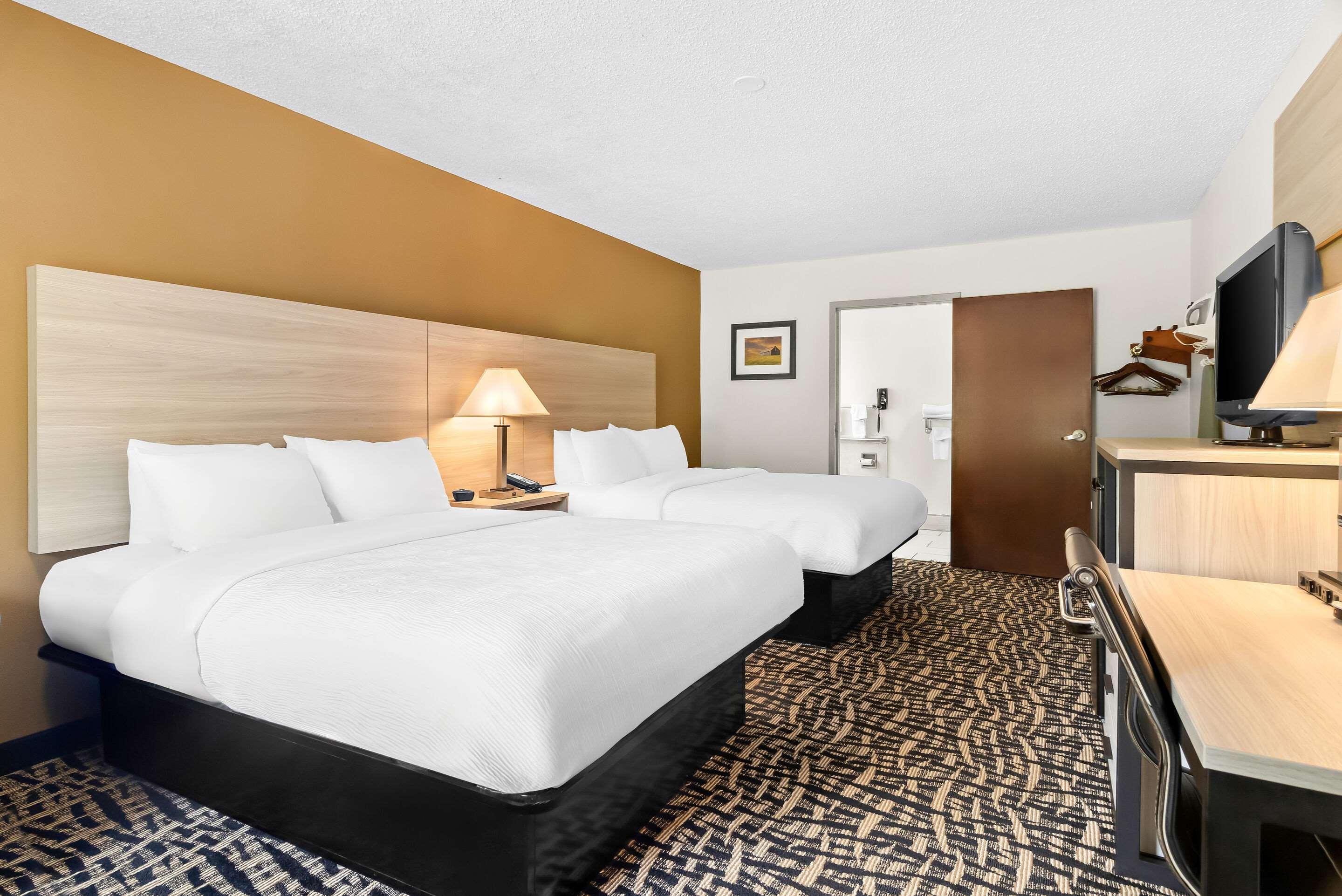 Quality Inn Russellville 9/25