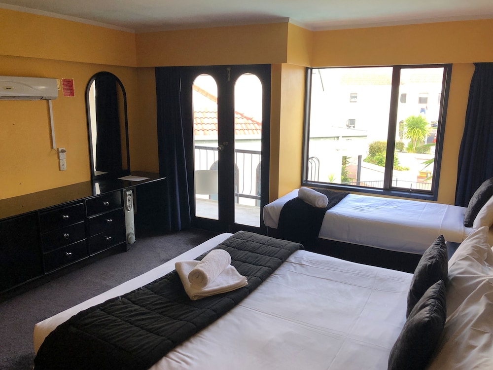 Alcamo Hotel 15/66