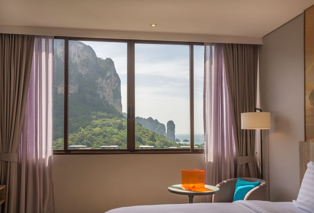 Holiday Inn Resort Krabi Ao Nang Beach 32/79