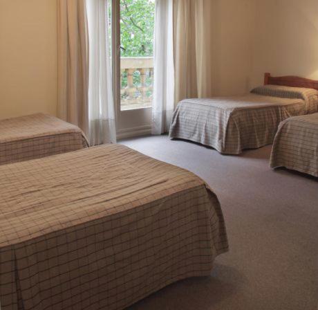 غرفة رباعية، Hotel Marbella 2/4