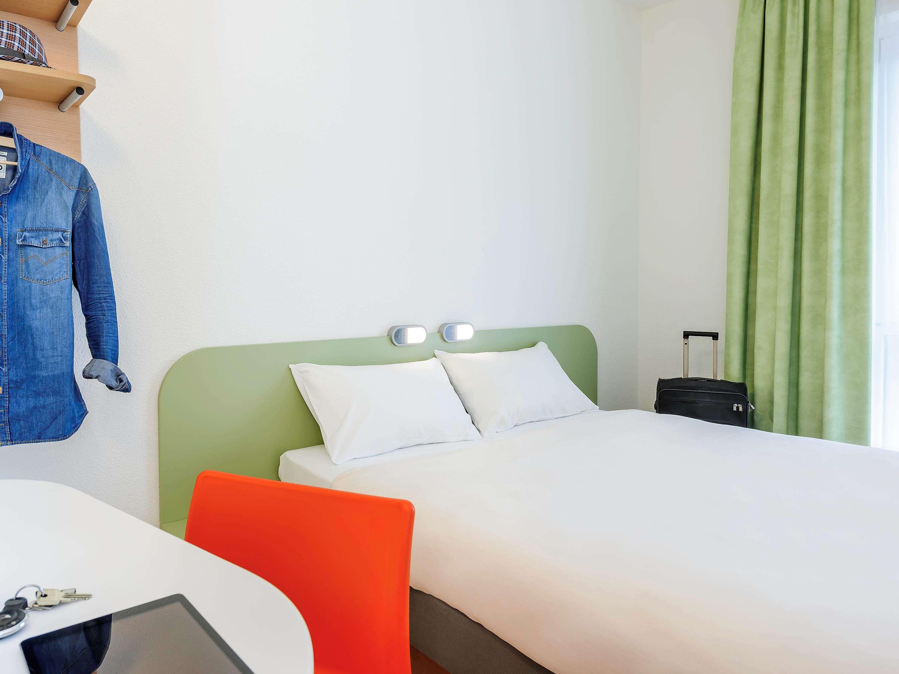 غرفة بسرير مزدوج، Hotel Ibis Budget Bamberg 2/5