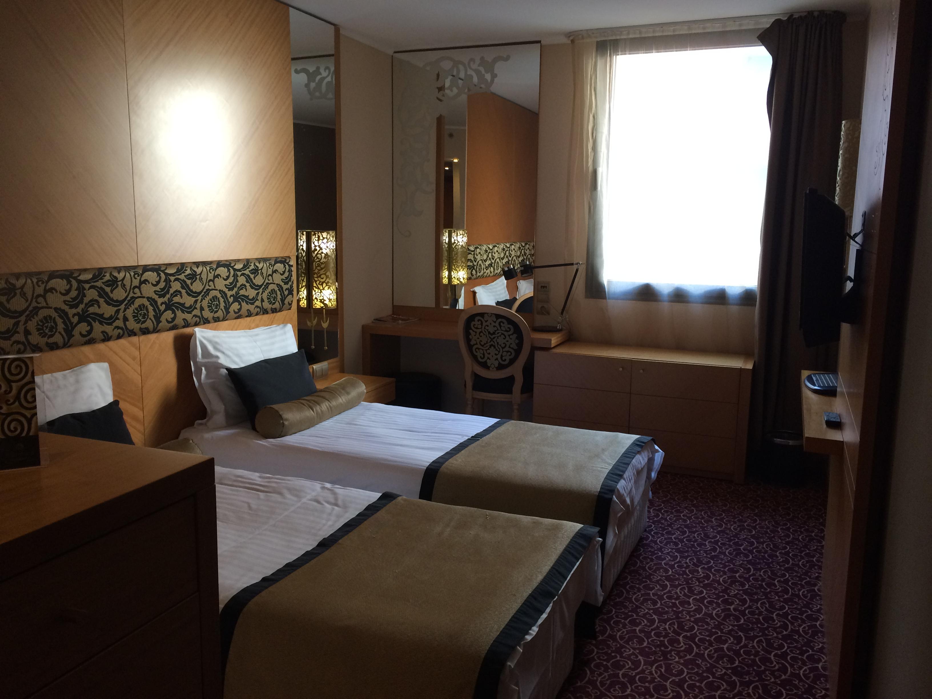 Standard, Double or Twin Bed
