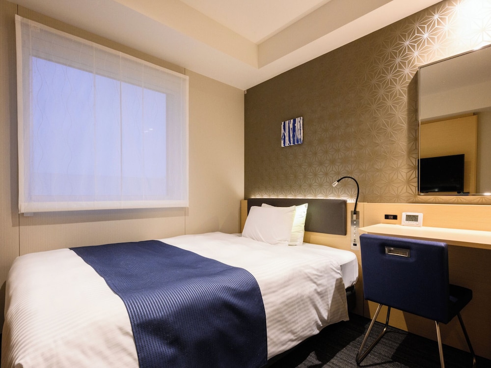 SEMI ROOM, TYPE B, STANDARD, SEMI DOUBLE BED