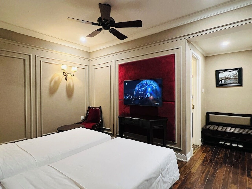 SUPERIOR, TWIN BEDS