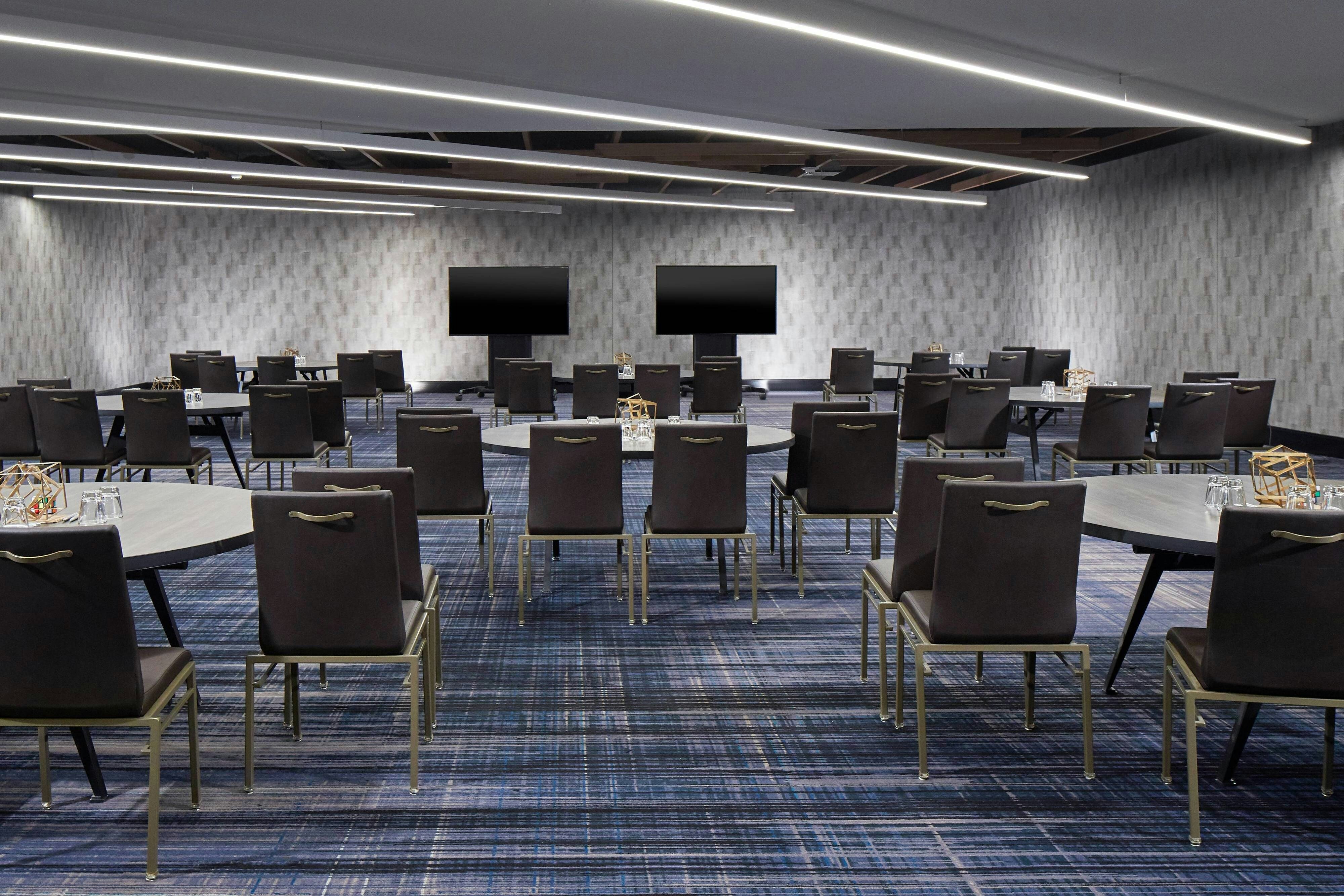 Renaissance Nashville Hotel 72/77