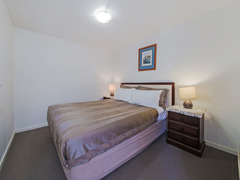 Inn On The Park Apartments 9/41