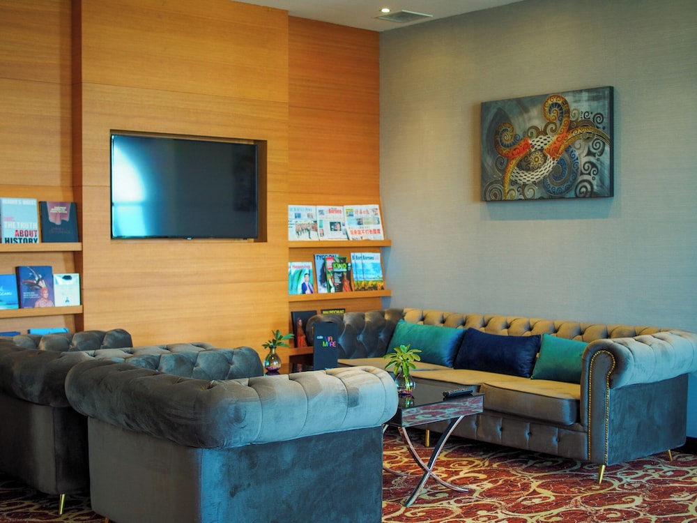 The Waterfront Hotel 48/65