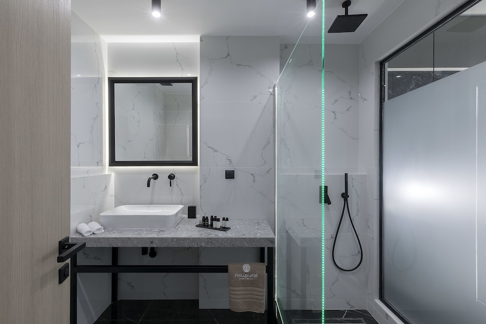 Philosofia Athens Suites 32/38