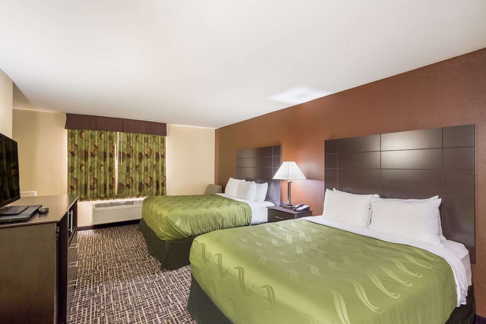 Quality Inn & Suites Caseyville - St. Louis 11/38