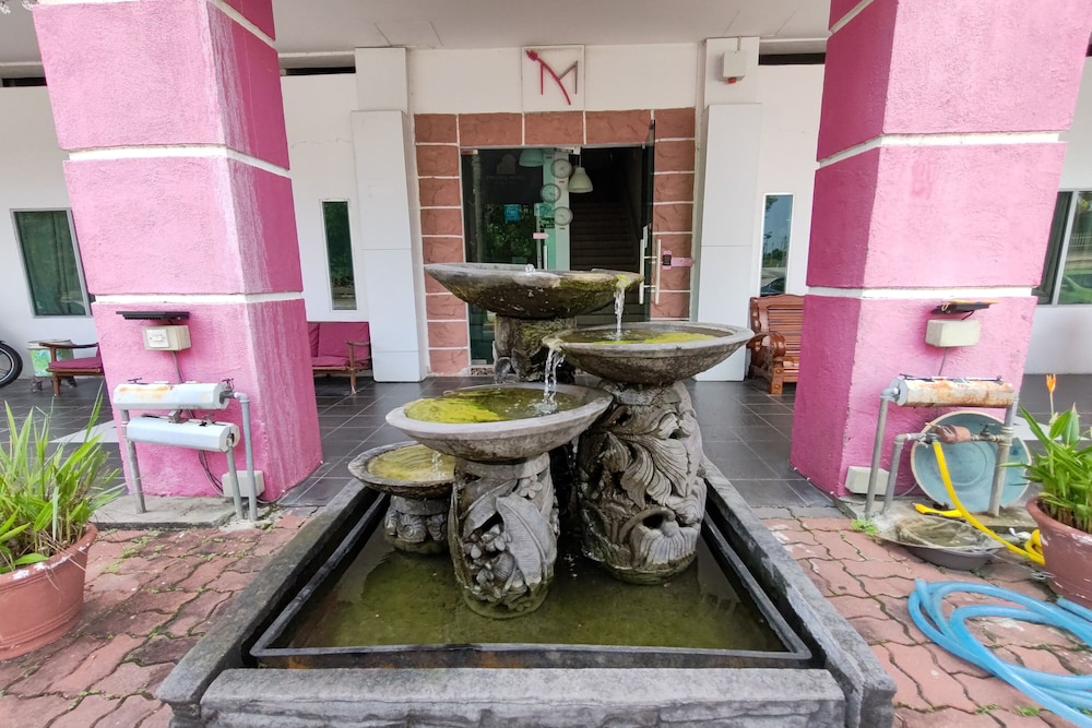 M Motel At Meru Ipoh 40/50