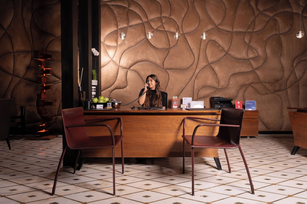 Saifi Suites 9/71