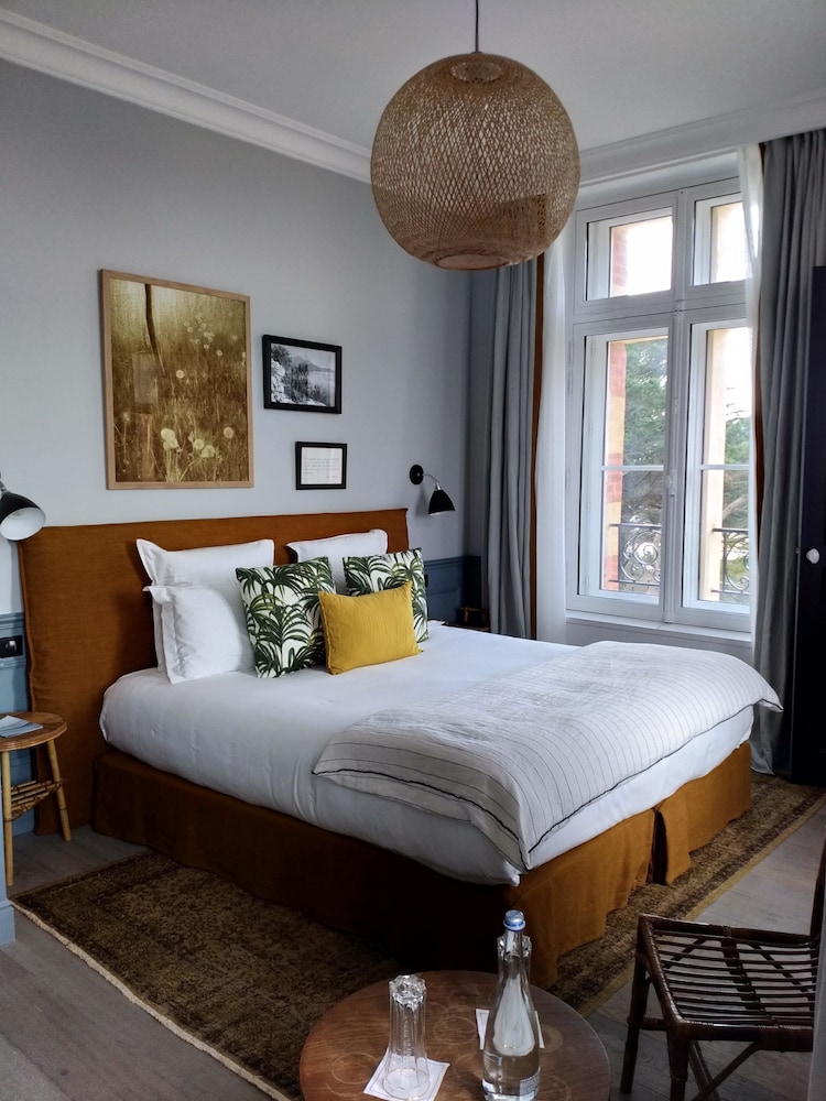 PREMIUM, DOUBLE OR TWIN BED, SEA VIEW, MAIN BUILDING