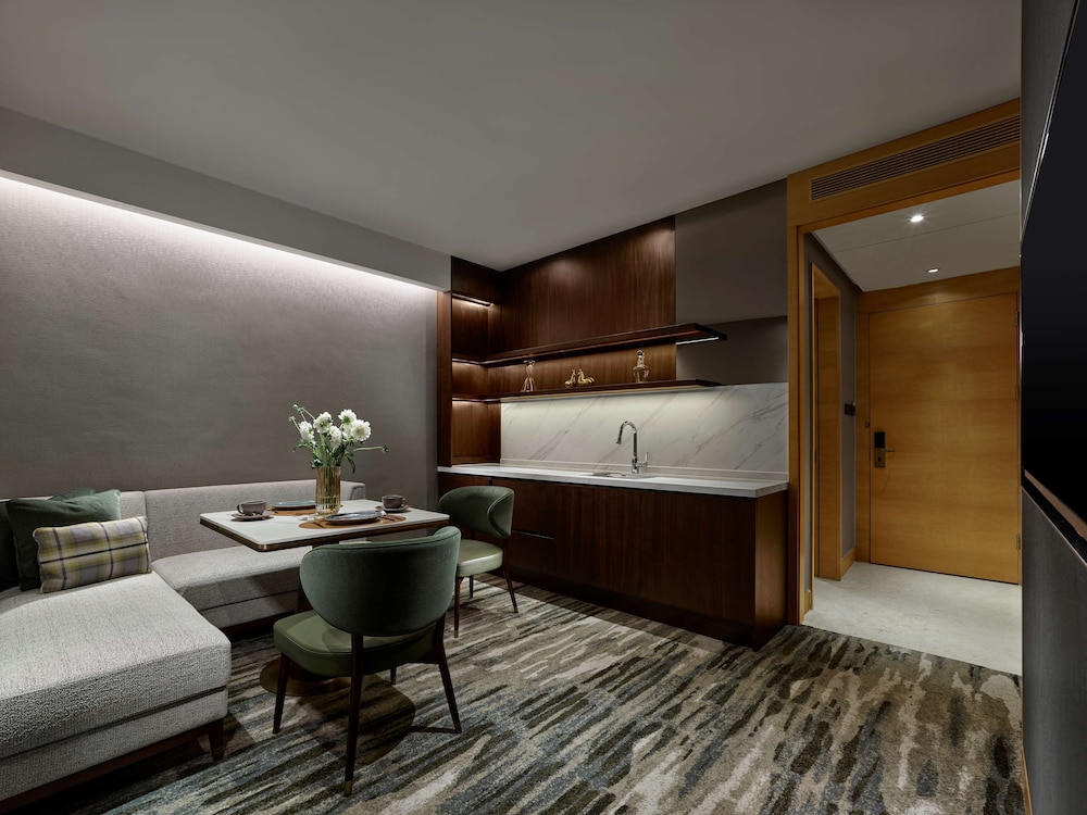Hilton Shanghai Hongqiao Hotel 20/70
