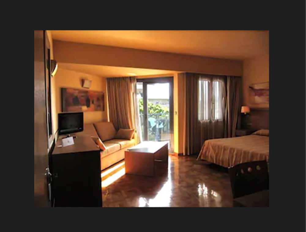 Apartamentos MS Puerto Marina 37/50