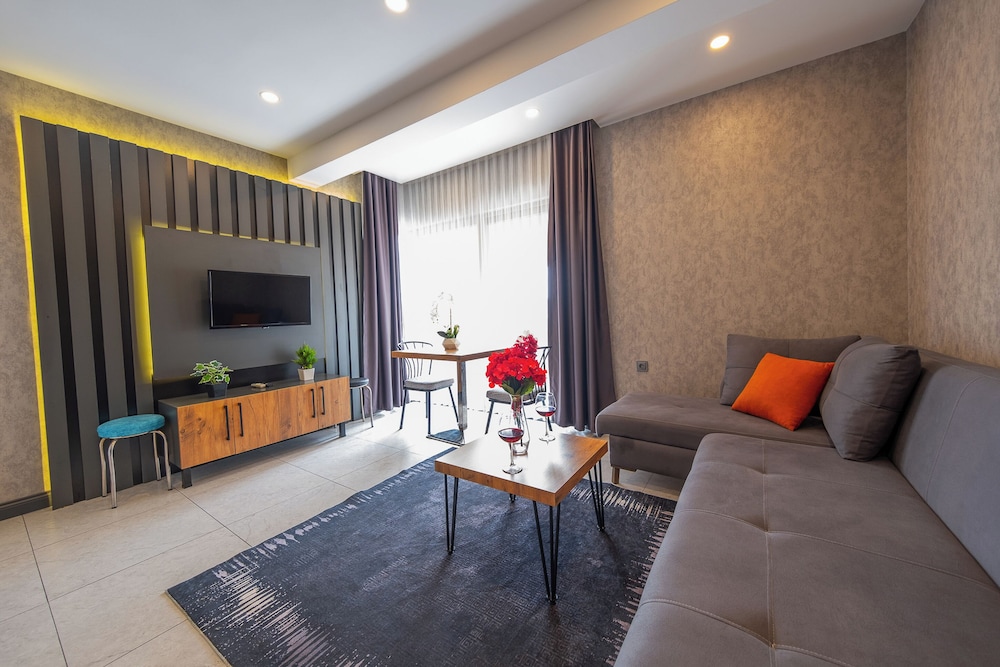 Mrt Suites Lara 30/50