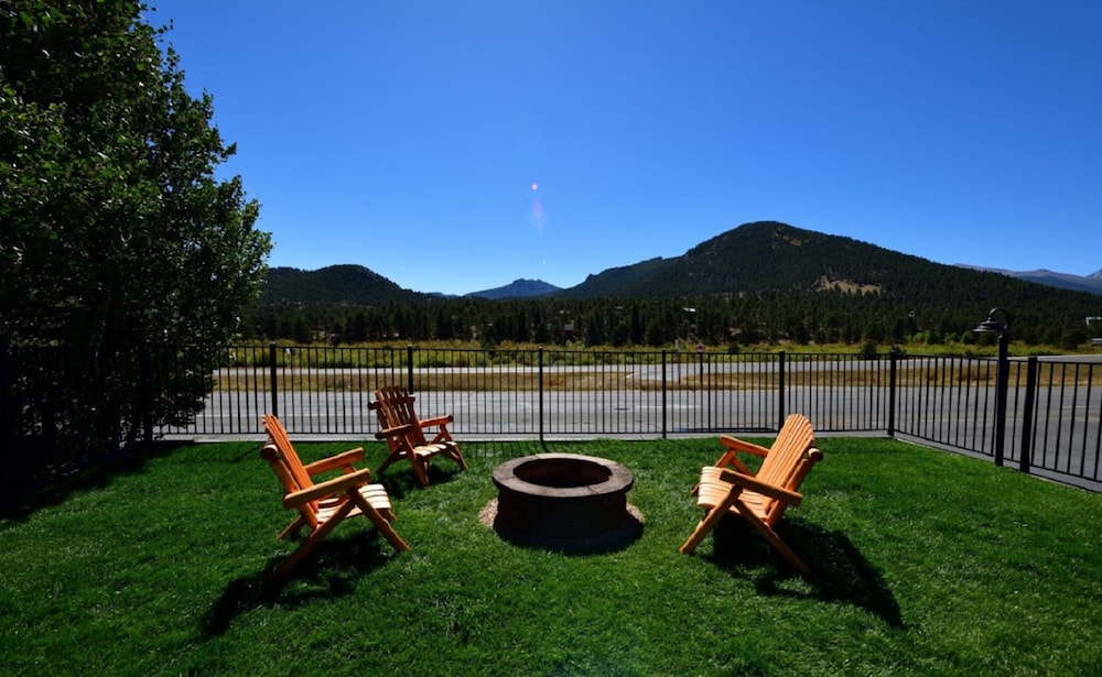 Alpine Trail Ridge Inn 71/74