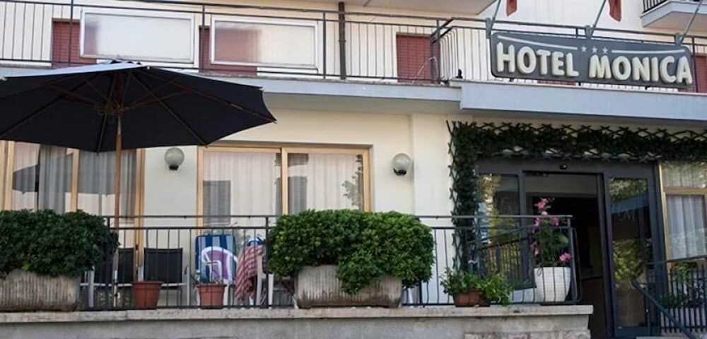 Hotel Monica 3/33