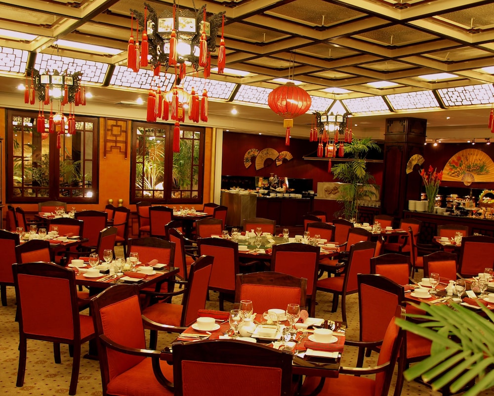 restaurant cafeteria