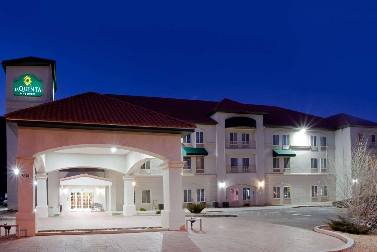 La Quinta Inn & Suites by Wyndham Ruidoso Downs 2/55