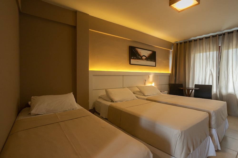 STANDARD, TRIPLE, 3 BEDS