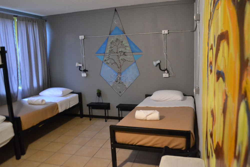 Socialtel San Jose Costa Rica 28/75