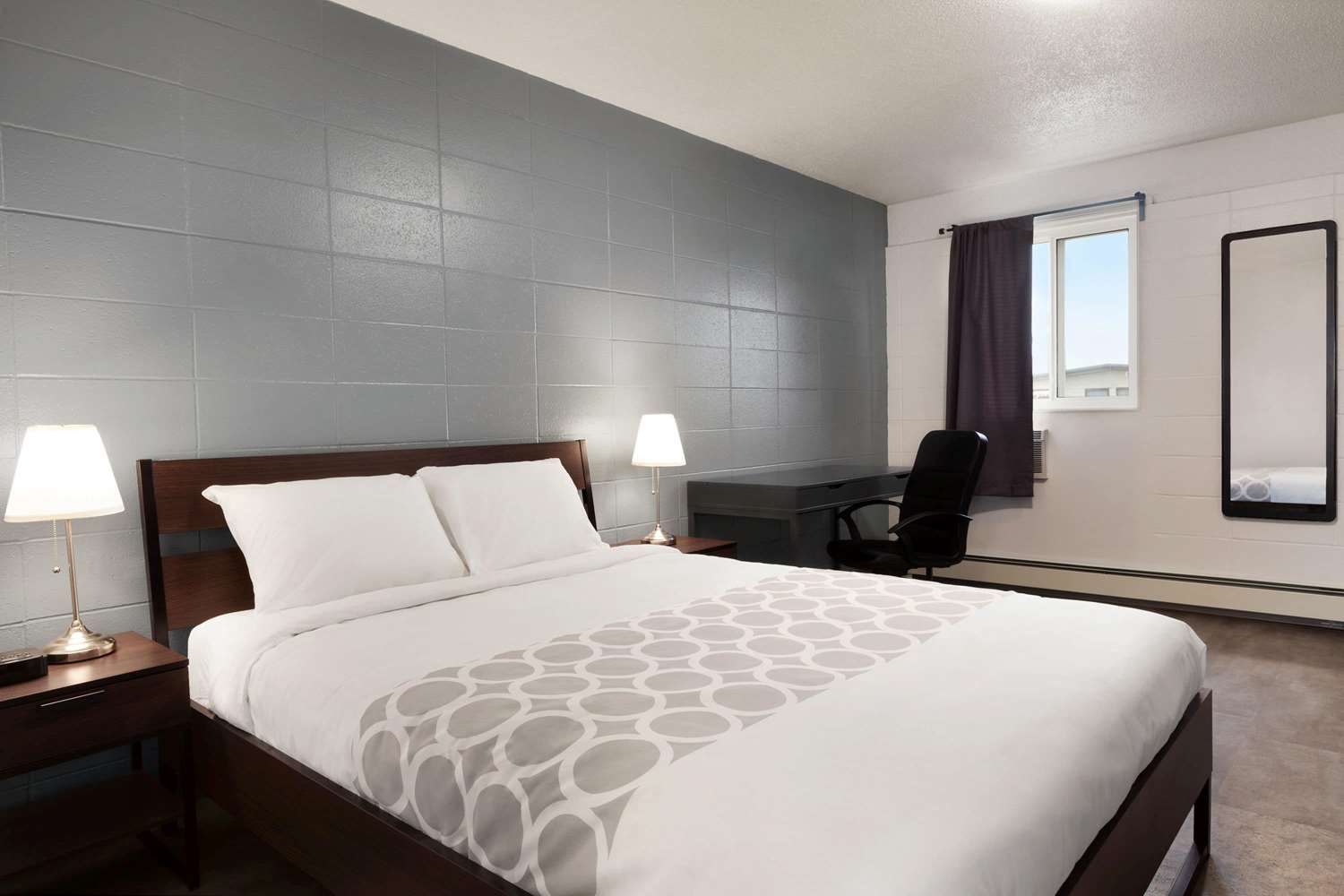 Howard Johnson by Wyndham Grande Prairie 15/32