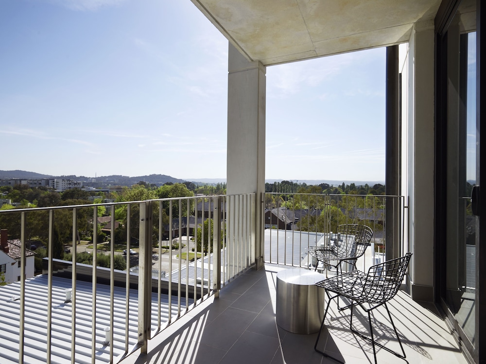 Burbury Hotel & Apartments 28/49
