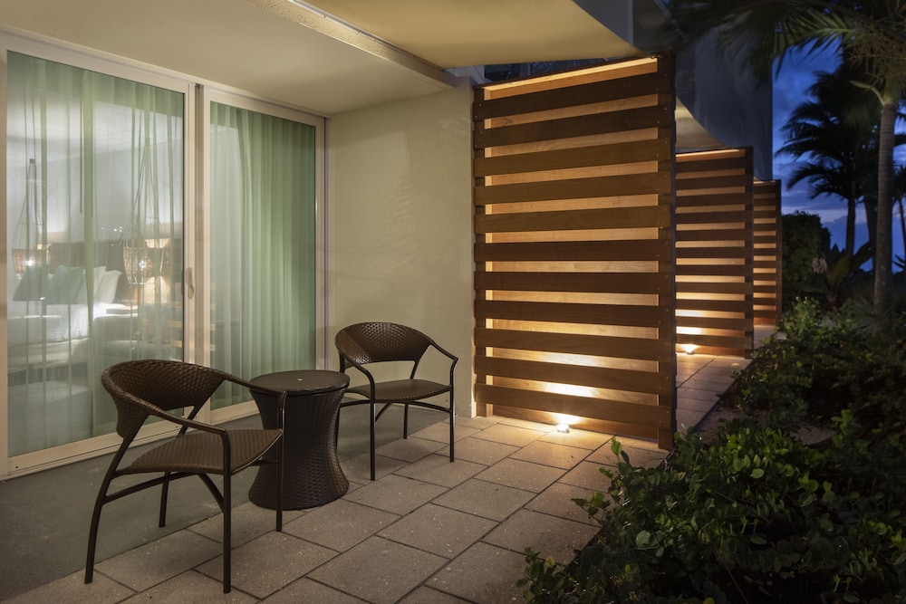 Amara Cay Resort 42/77