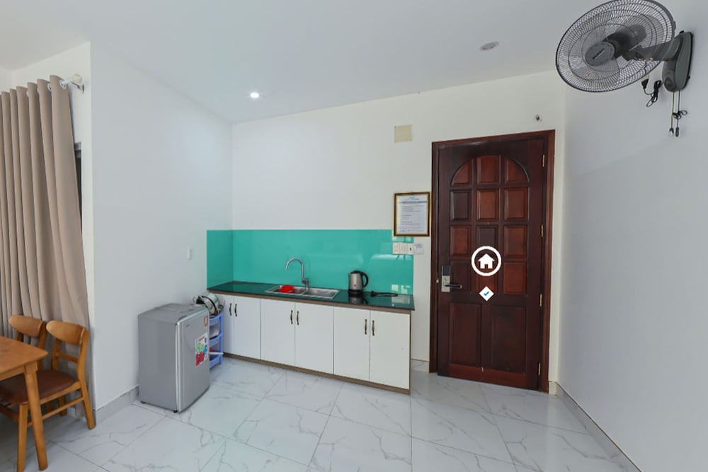 Tuyet Lan Hotel 14/63