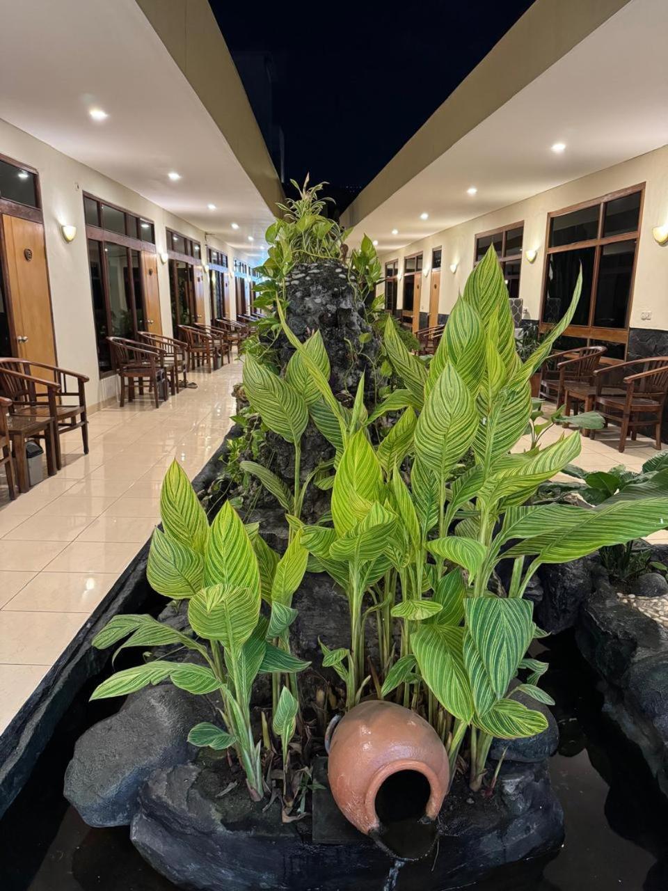 Hotel Priangan 48/50