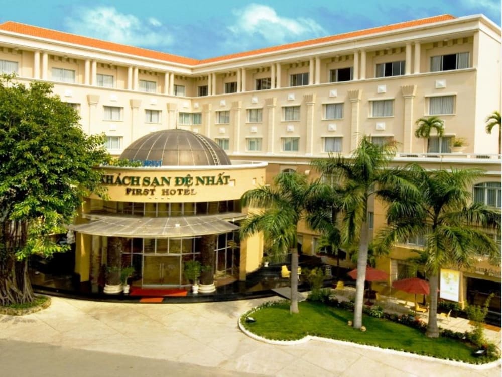 First Hotel 4/71