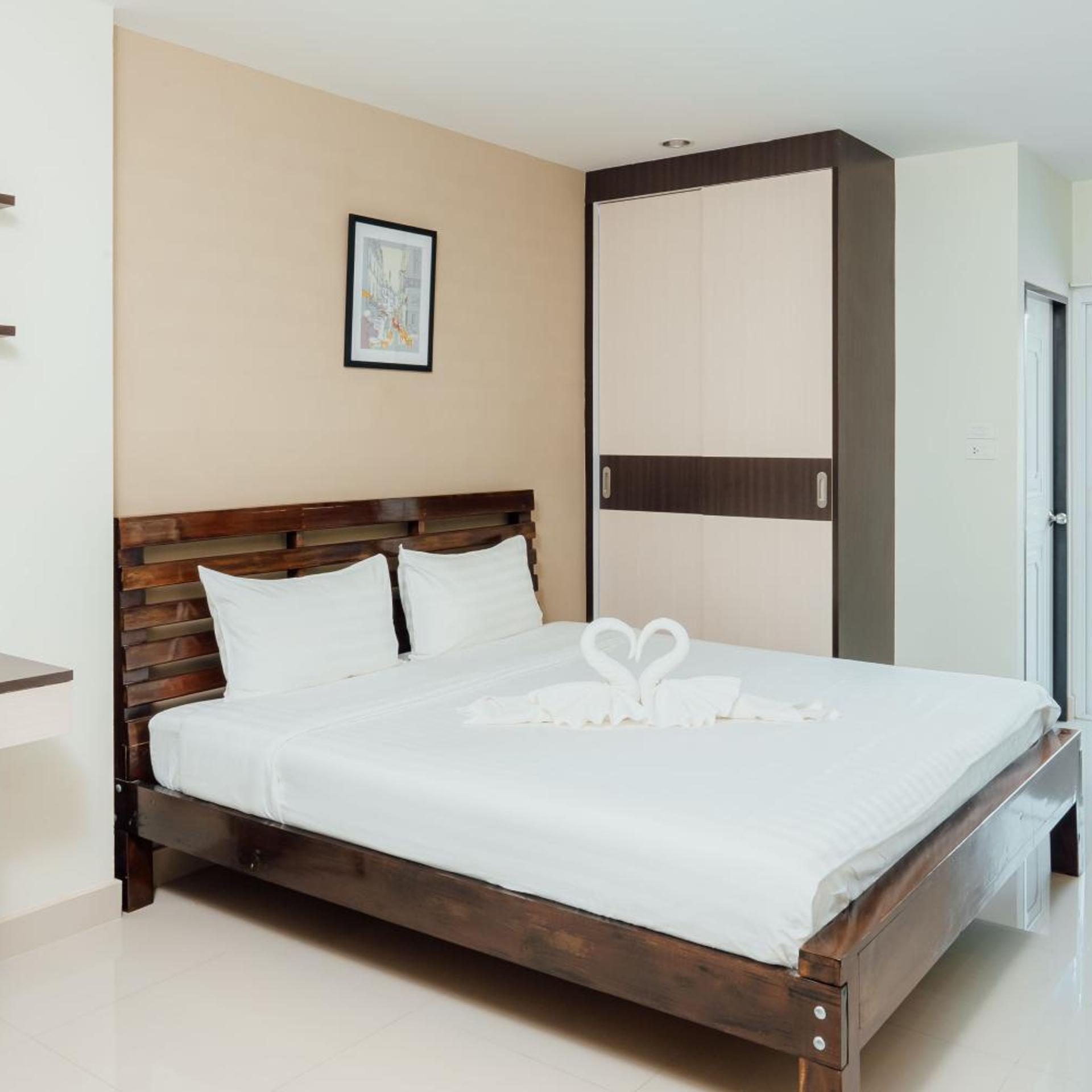Corner One Residence 13/26