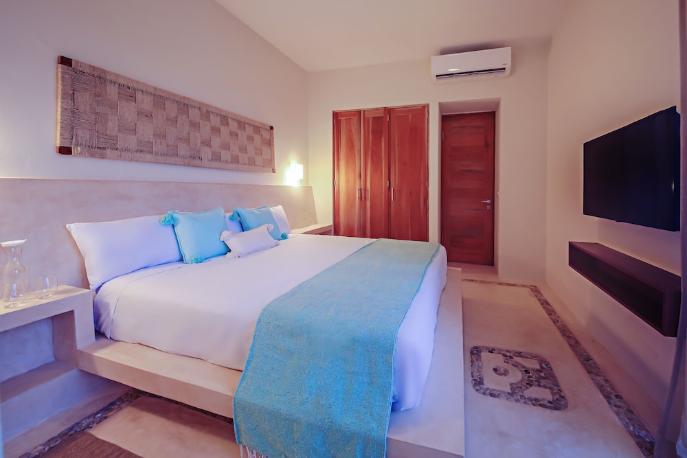 Casa Astral Holbox Boutique and Apartments 30/65