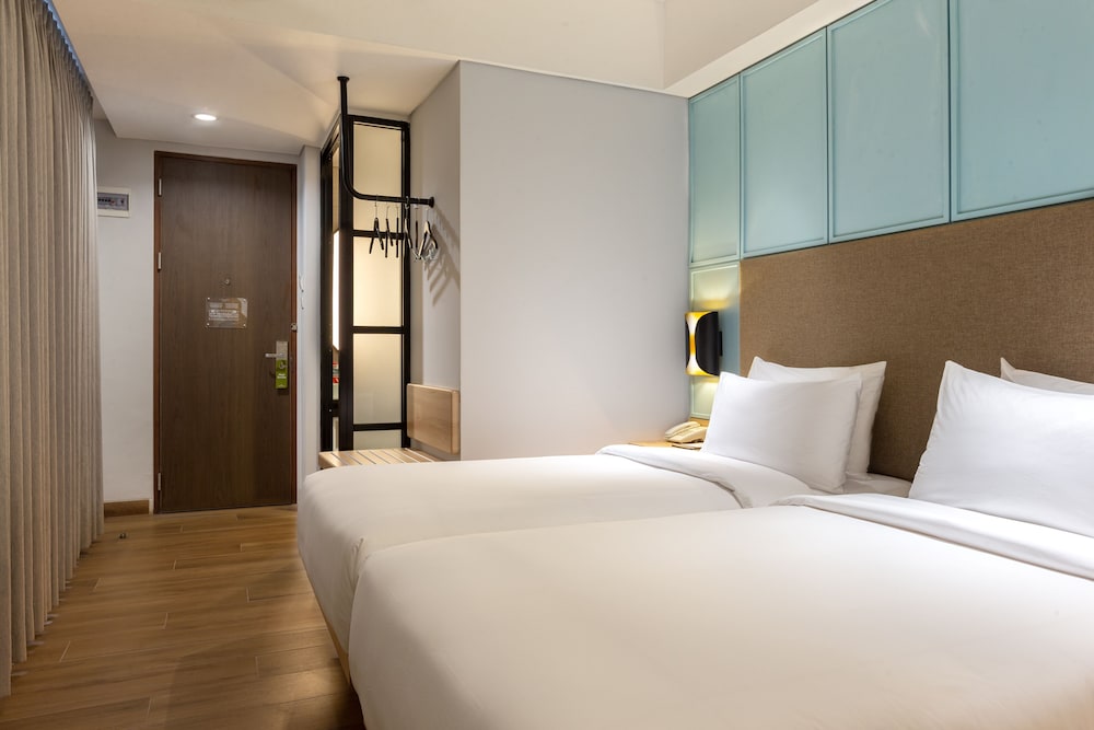 Hotel Santika Pasir Koja 8/21