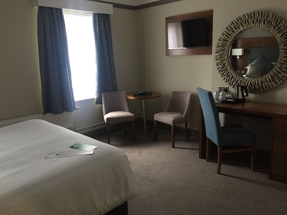 Best Western Chilworth Manor Hotel 32/53