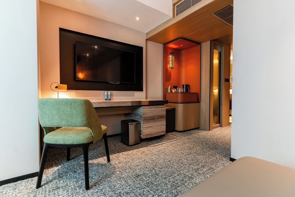Nathan Hotel 58/72