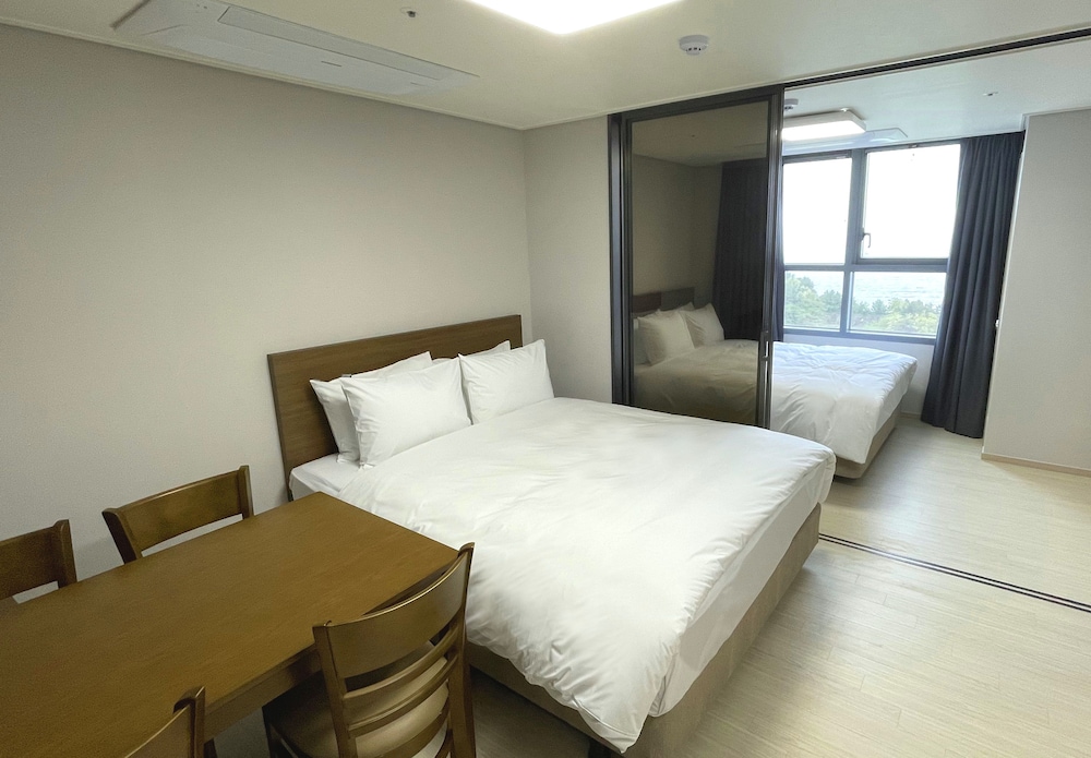 Ocean City Residence Hotel 11/24