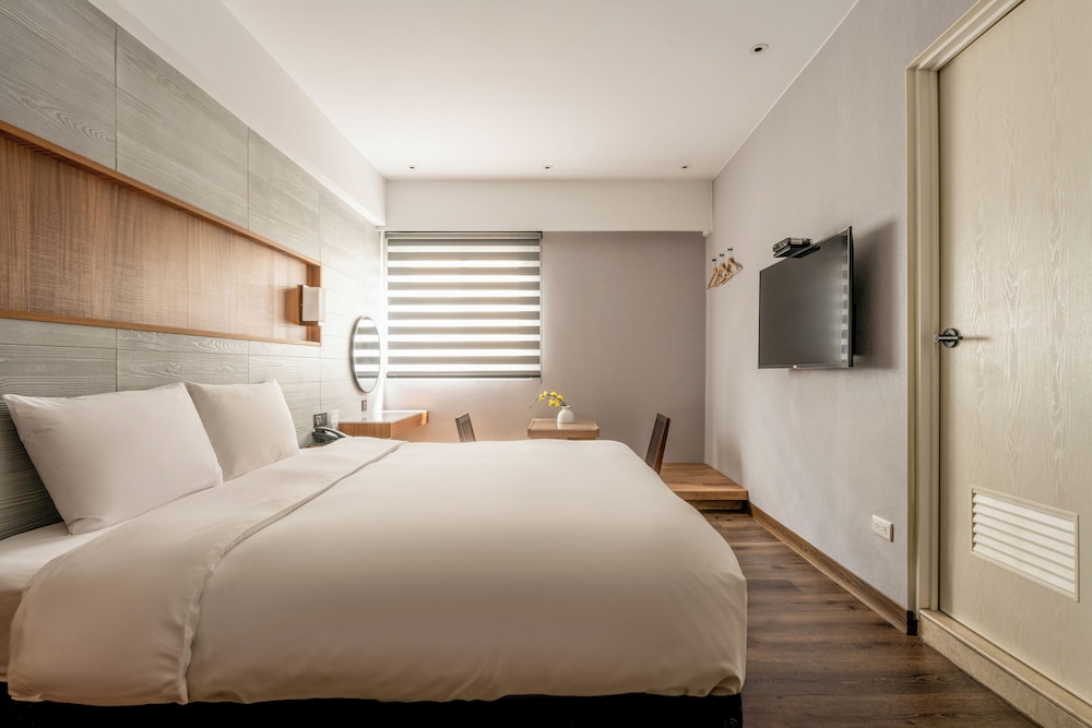 ROOM, TWIN BEDS