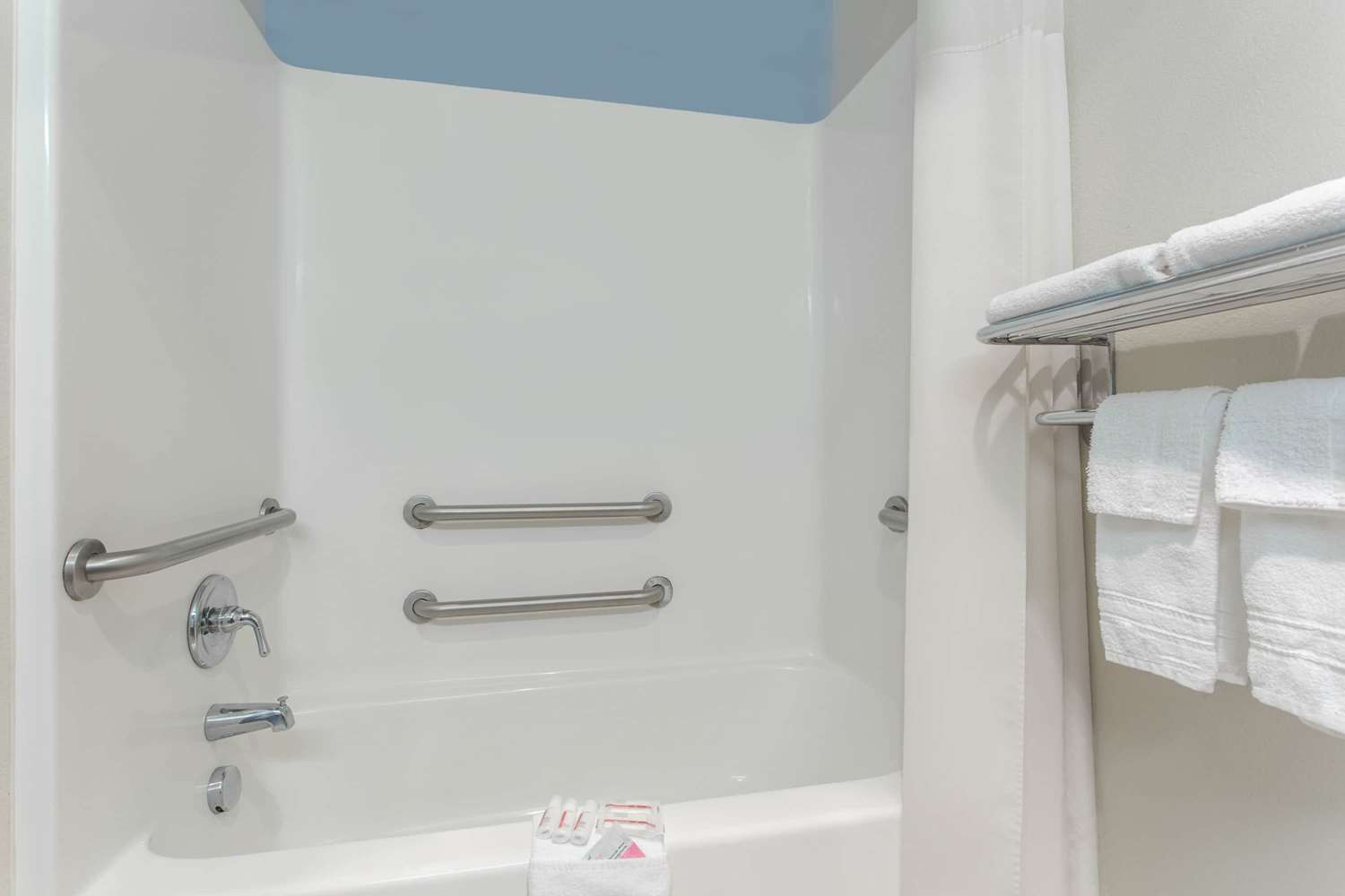 Microtel Inn Suites Klamath Falls 26/26
