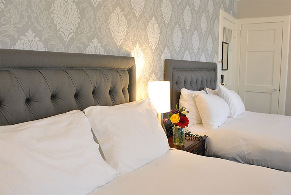 Hawthorne Hotel 17/69