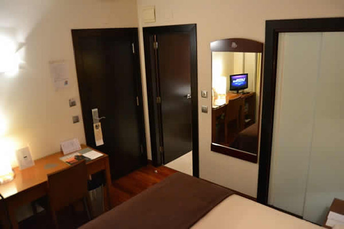 Maroa Hotel Ex Hotel America Vigo 25/48